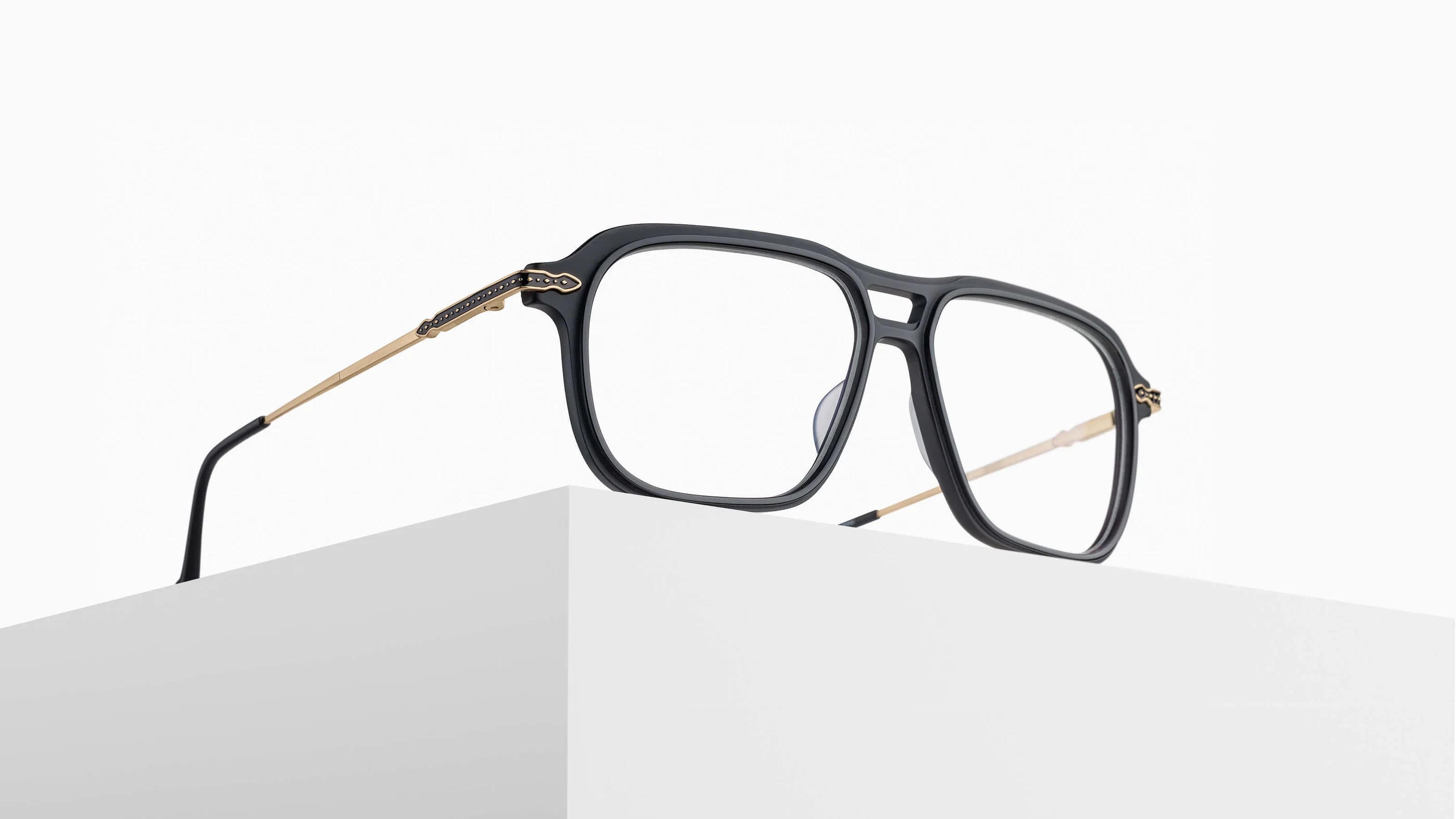 MATSUDA 2062 - Color MBK-BG Matte Black/Brushed Gold