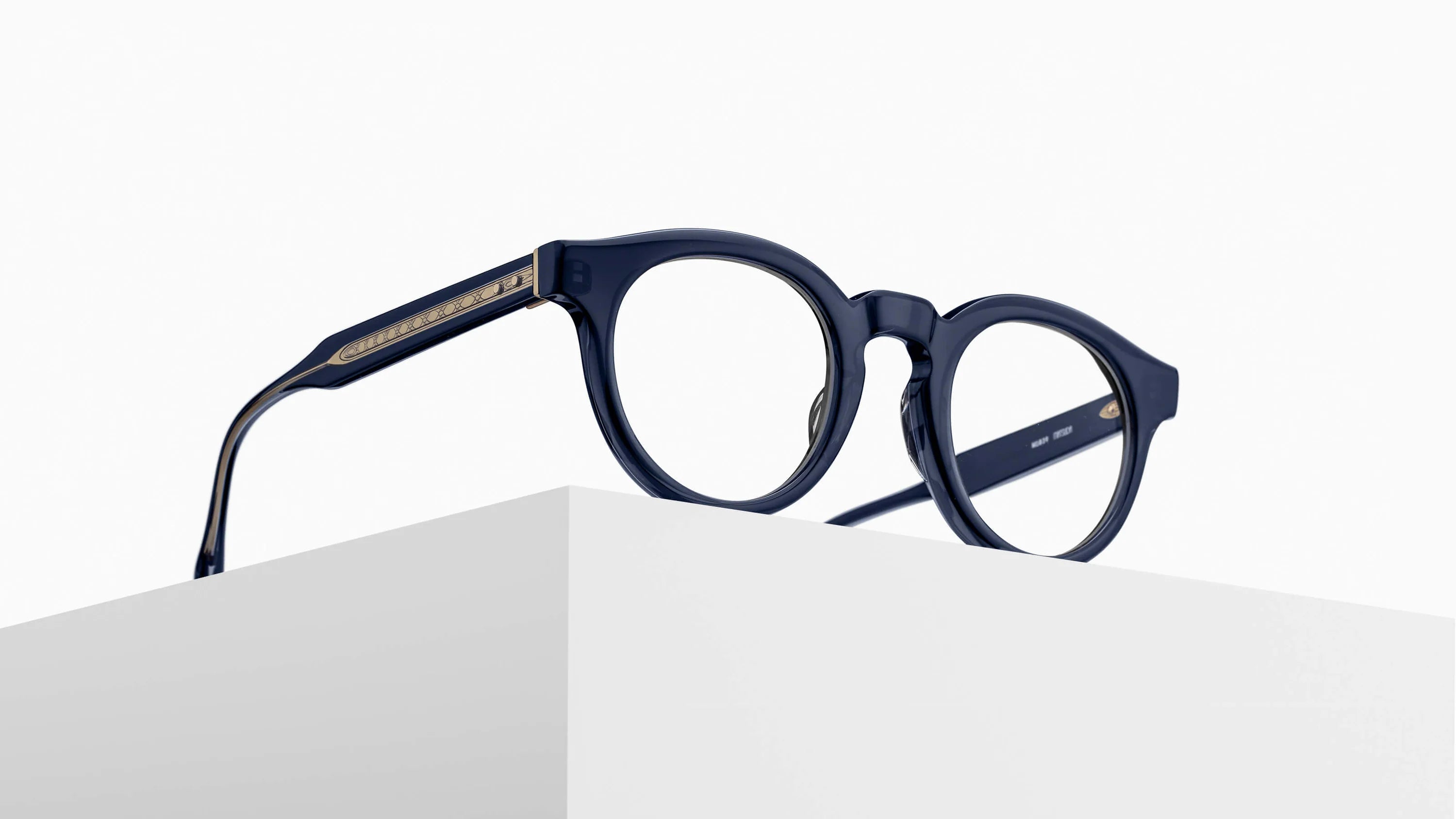 MATSUDA 1039 - Color DNC