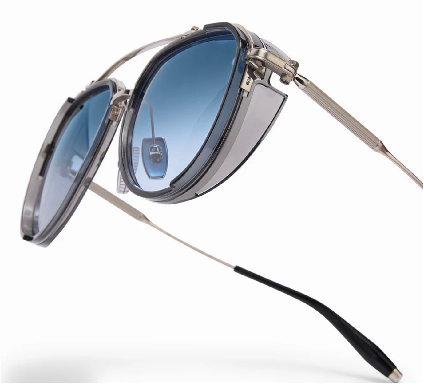 Akoni Echo - Color PLD-GRY Brushed Silver